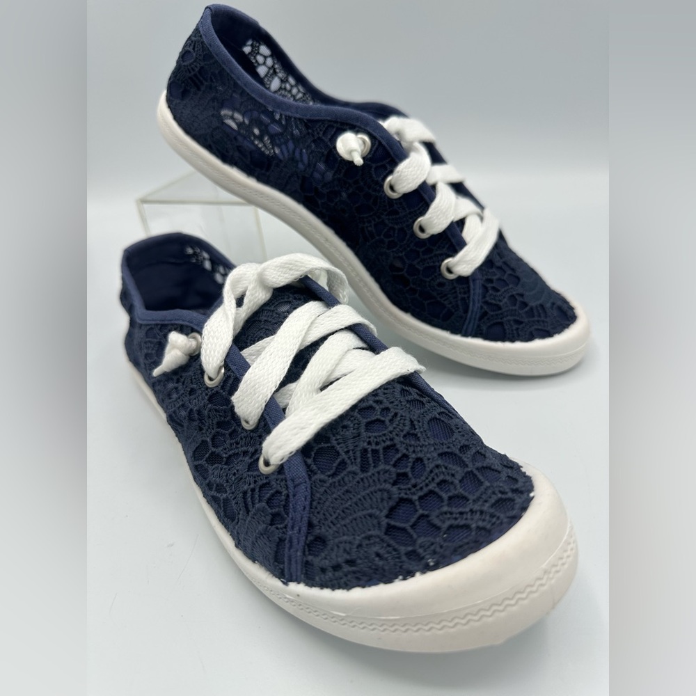 Not Rated Women’s Lace CHARON NAVY/ WHT SZ 8 Slip On Lace Up Shoe NEW with Box
